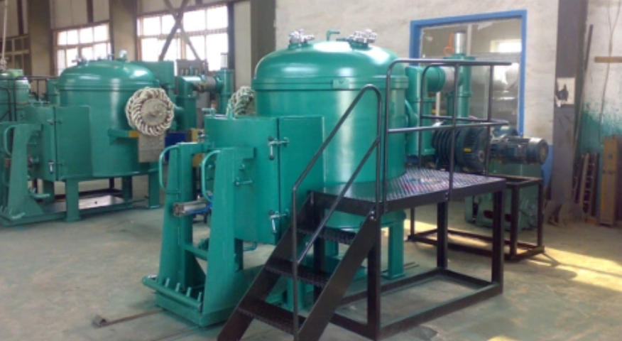 真空感应熔炼炉：高纯度金属材料制备的核心装备